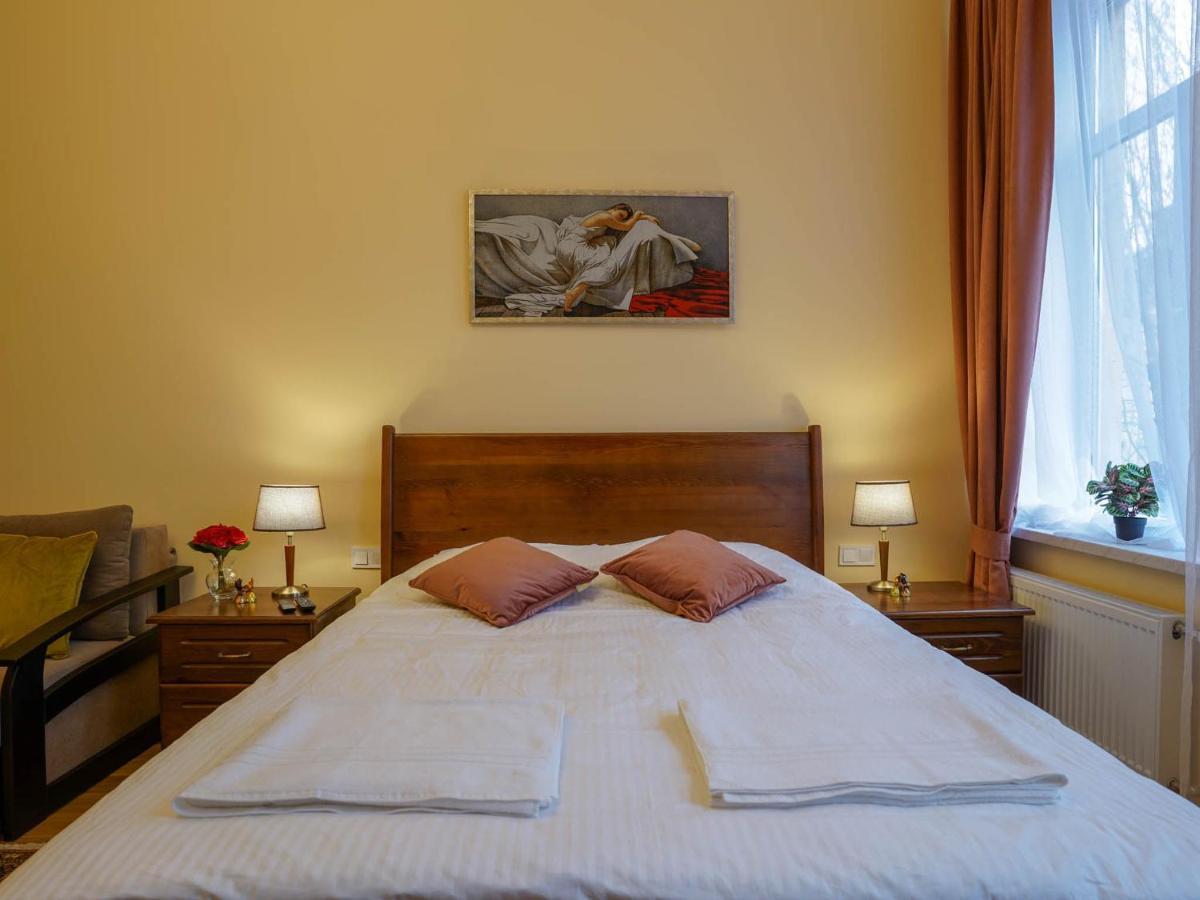 Lviv Suites At Shopena St. 4 Экстерьер фото